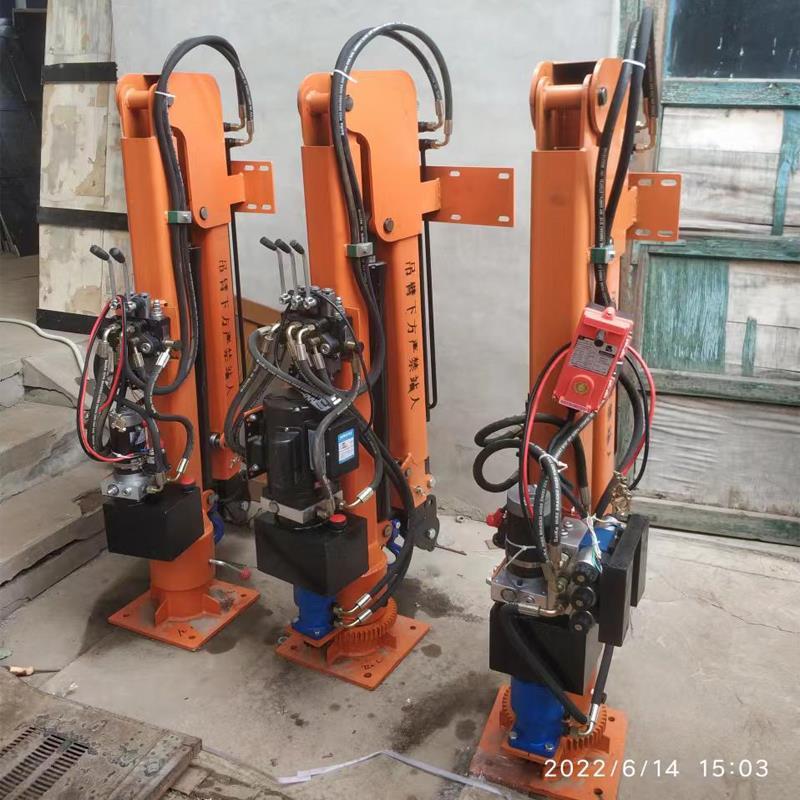 湖内区重汽蓝牌随车吊 3.2吨 国六动力强 液压驱动 农用自卸起重机